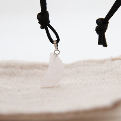 le quartz rose est une pierre douce, qui apporte aux enfants un sentiment de sécurité
