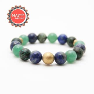 Voici un bracelet original pour femme en pierres naturelles de lapis lazuli, aventurine verte et chrysocale