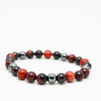 Bracelet en pierres pour homme pour lutter contre la fatigue
