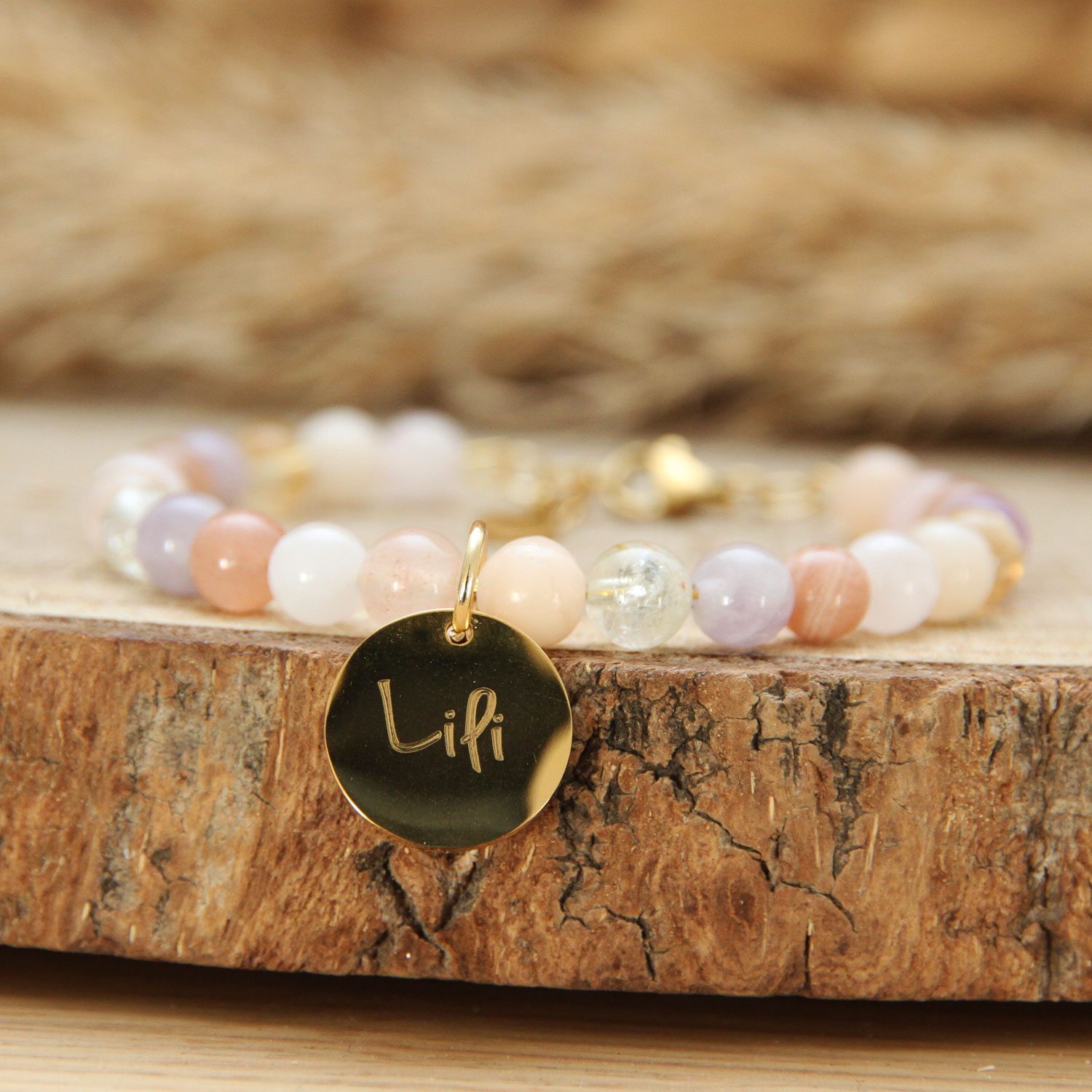 Bracelet de soin lithothérapie avec médaille gravée