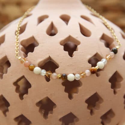 Chaque bracelet de cheville est réalisé sur commande pour les chevilles fines ou fortes