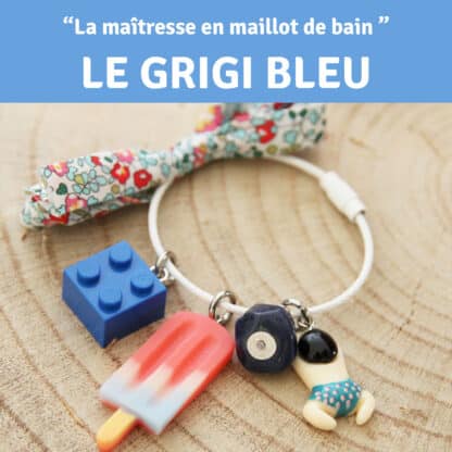 Bijou « maîtresse en maillot de bain » – porte-clé décoratif avec ruban Liberty et pierre bleue