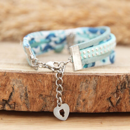 Détail du bracelet turquoise et pierre naturelle amazonite pour fille