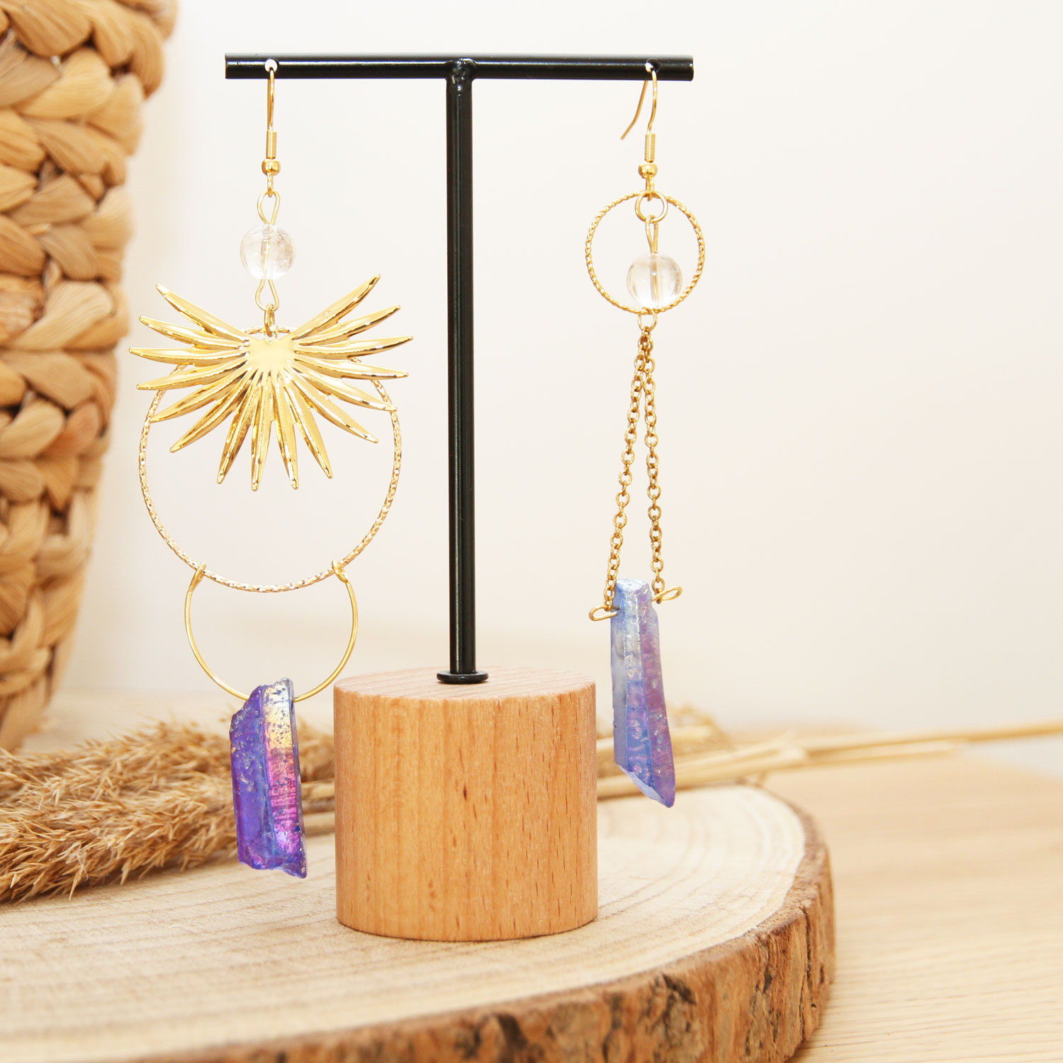 Boucles d'oreilles originales "Lizzie" xl et asymétriques avec quartz by Ma Peste Adorée