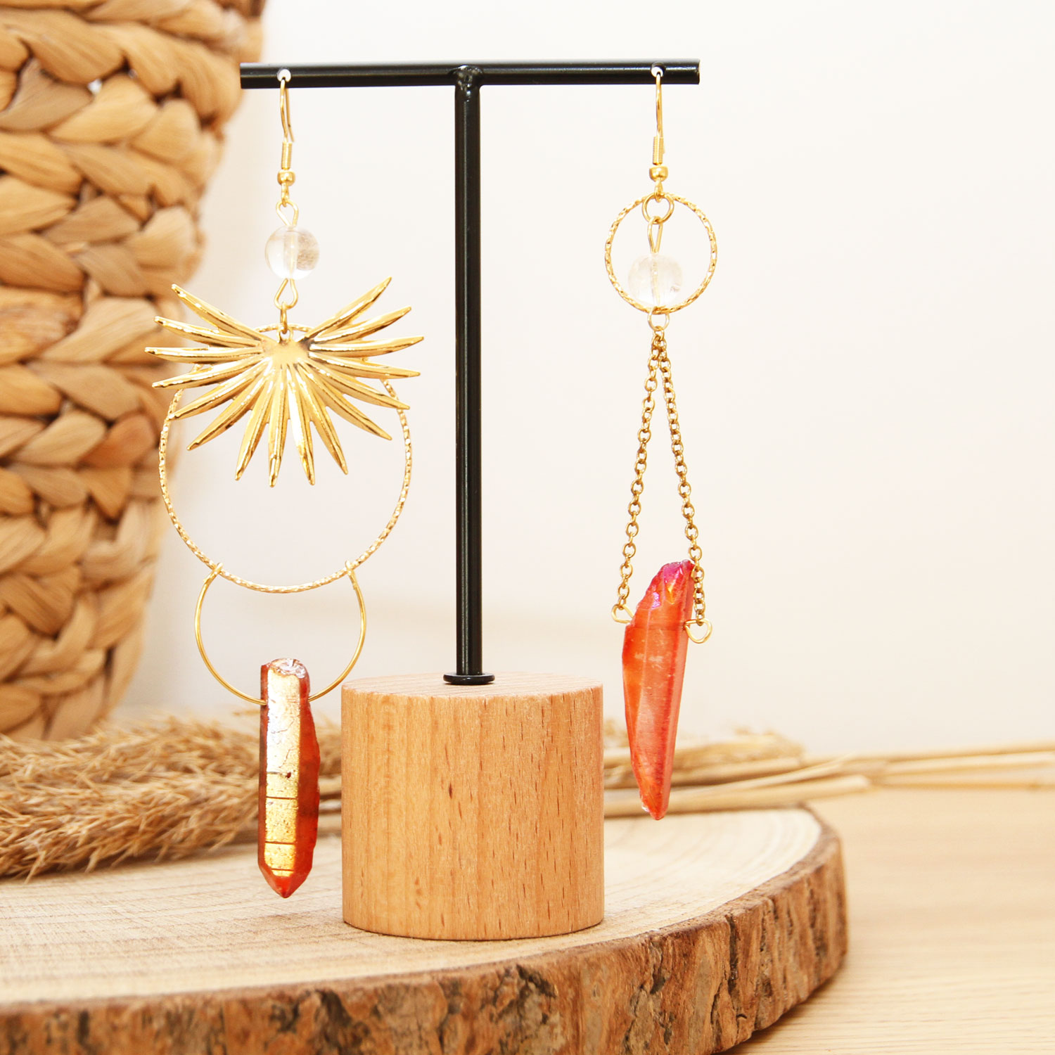 Boucles d'oreilles originales "Lizzie" xl et asymétriques avec quartz by Ma Peste Adorée