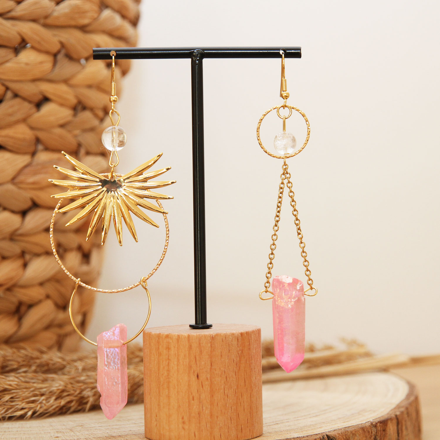 Boucles d'oreilles originales "Lizzie" xl et asymétriques avec quartz by Ma Peste Adorée