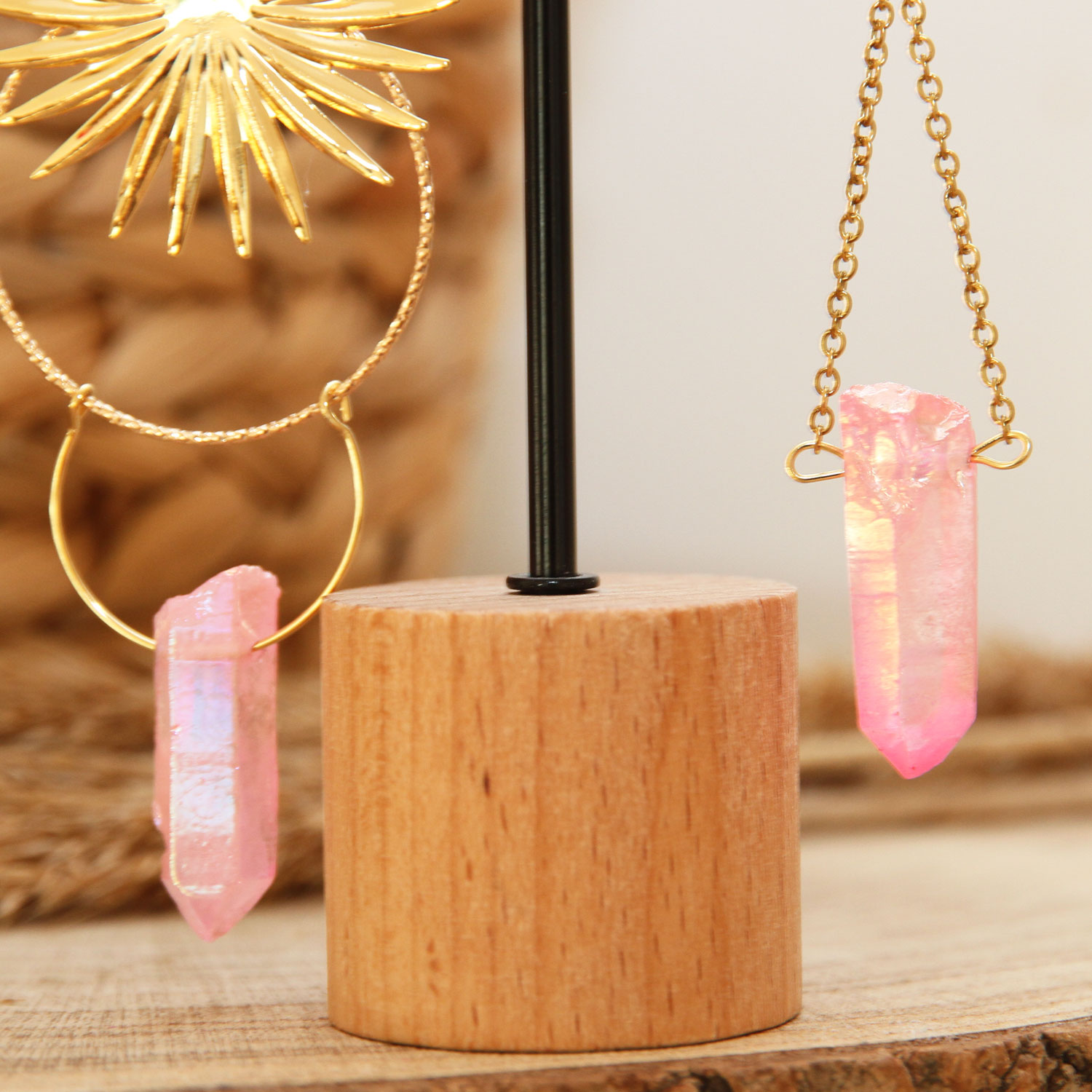 Boucles d'oreilles originales "Lizzie" xl et asymétriques avec quartz by Ma Peste Adorée