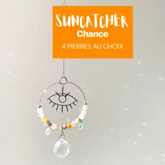 Suncatcher chance personnalisé ✨ Choisis tes 4 pierres naturelles pour attirer chance, protection et énergie positive. Décoration bohème qui capte la lumière et illumine ton intérieur.