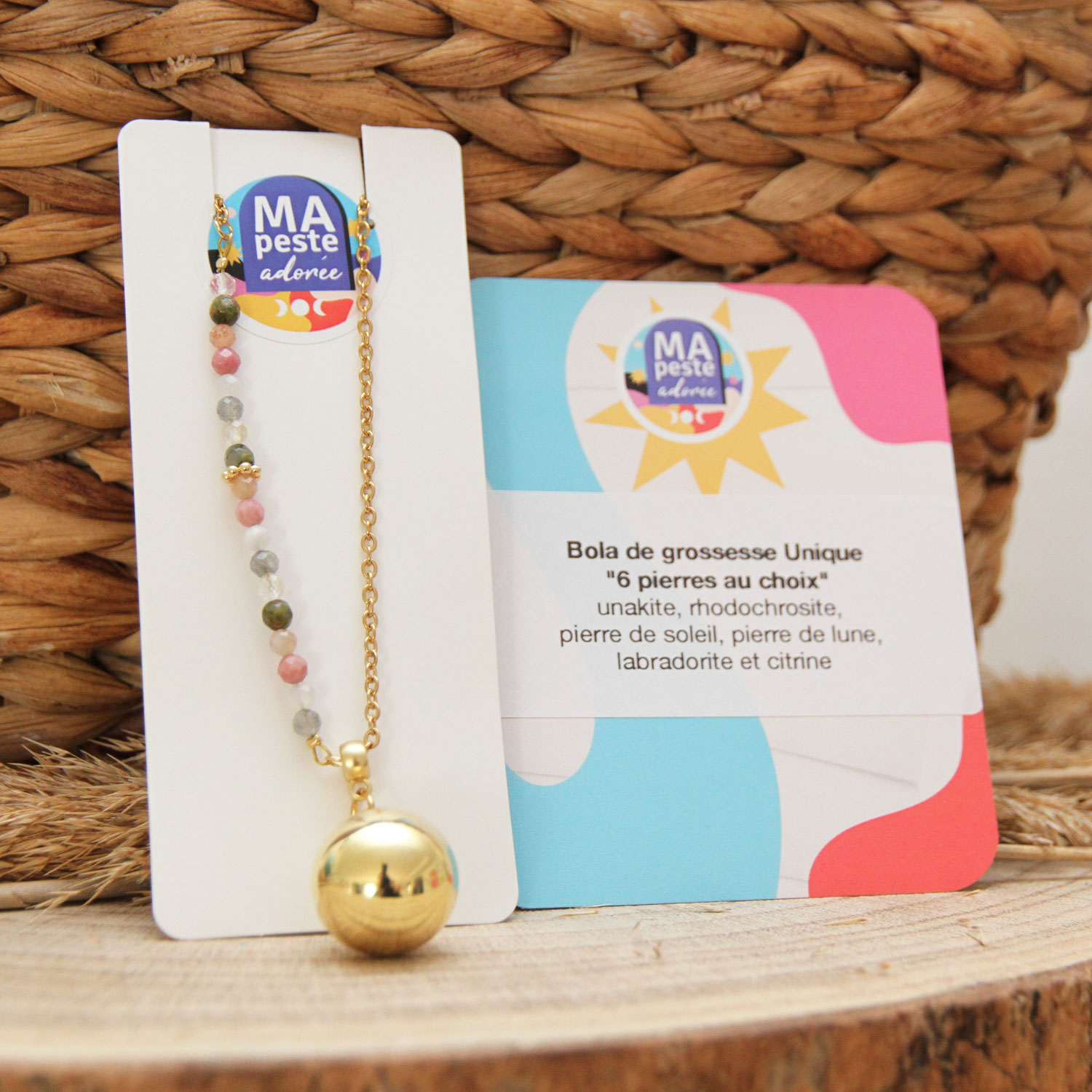 Bola de grossesse lithothérapie avec pierres et médaille gravée par Ma Peste Adorée