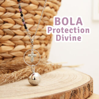 Croix chrétienne et cercle martelé en acier inox – symbole de foi