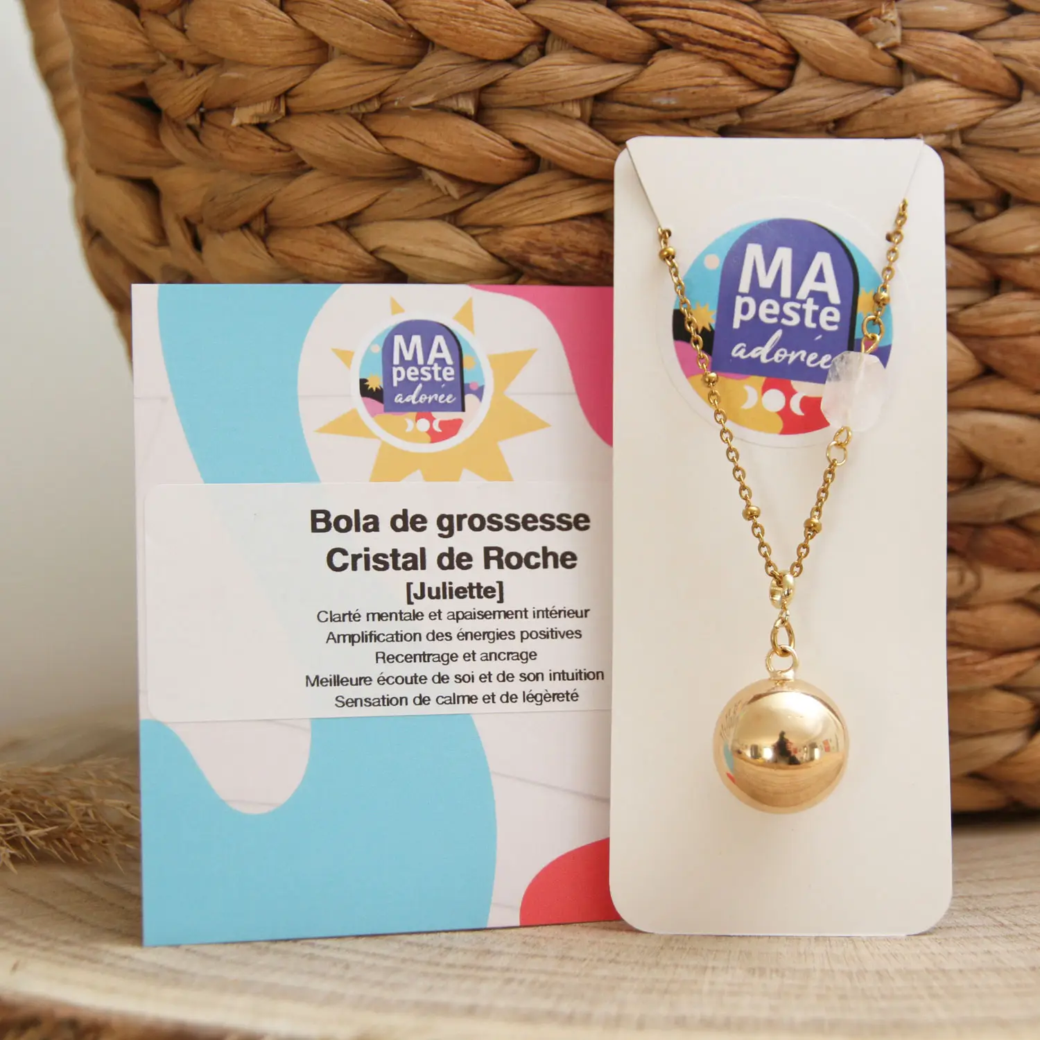 Collier bola de grossesse en cristal de roche naturel, design rectangulaire moderne, chaîne inox au choix, bijou personnalisable avec gravure ou charm pour future maman.