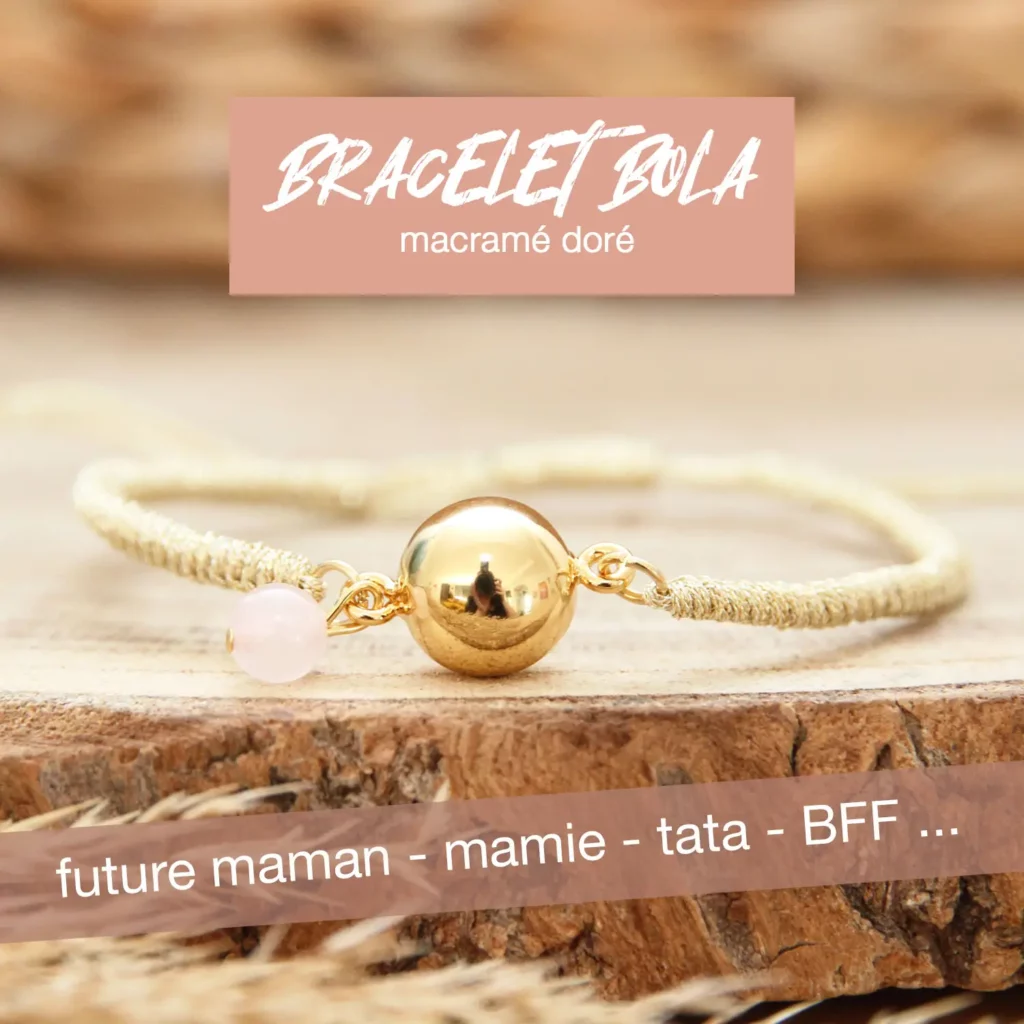 Bracelet bola grossesse femme en macramé doré avec pierre naturelle personnalisable. Création française Ma Peste Adorée