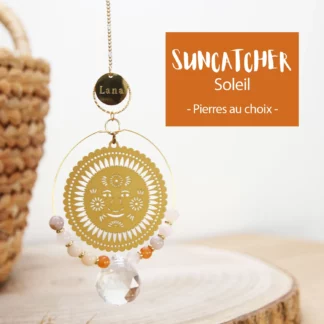 Suncatcher Soleil personnalisé avec pierres naturelles et cristal facetté, une création ma Peste Adorée