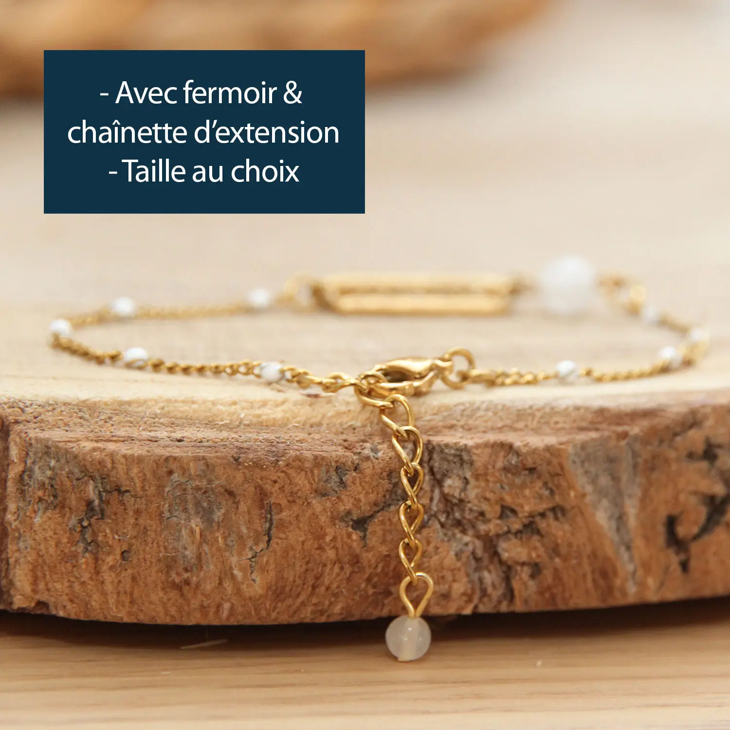 Bracelet fin avec connecteur phases lunaires et perle en pierre de lune