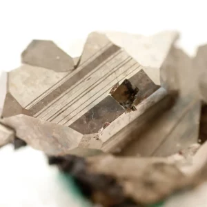 La Pyrite : non seulement une pierre de fortune, mais aussi un bouclier énergétique
