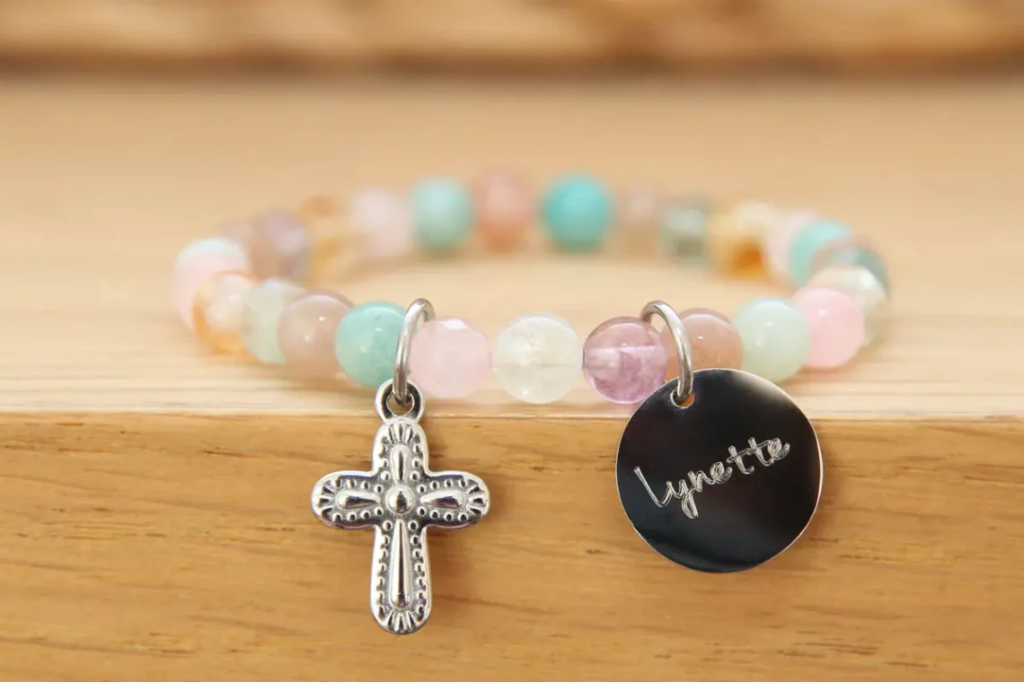 Le bijou de communion gravé : un cadeau unique et symbolique